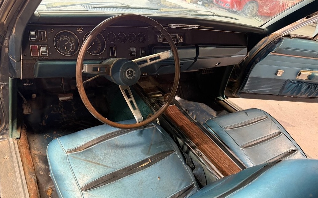 1968 Dodge Charger - Thumbnail 4