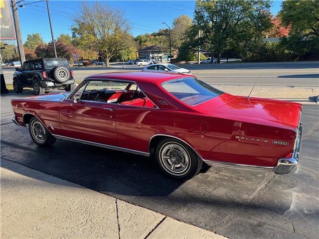 1966 Ford Galaxie - Thumbnail 2